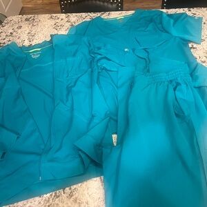 Man’s three piece scrubs set teal